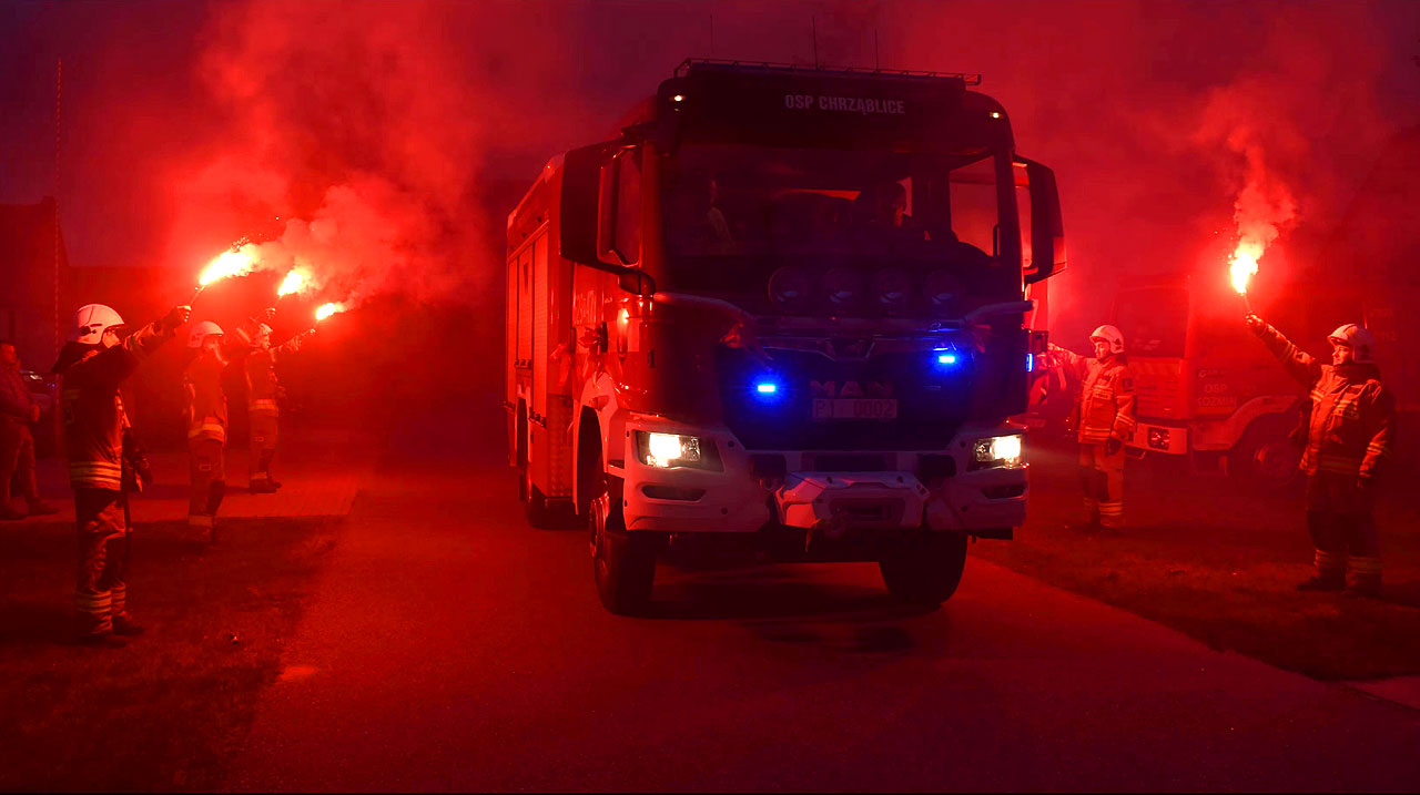 Już jest godny następca Walusia. Nowy wóz strażacki dotarł do Chrząblic - fot.: Patryk Bajdek