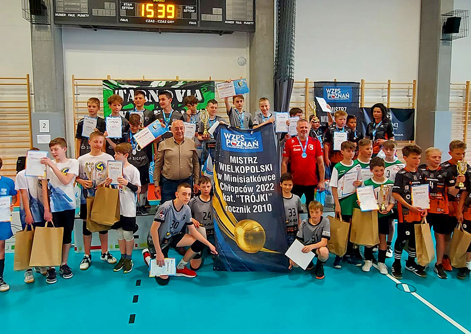 Wielkopolscy Mistrzowie w mini piłce siatkowej są z UKS Piątka Turek!!! - fot. Tarnovia Volleyball na FB