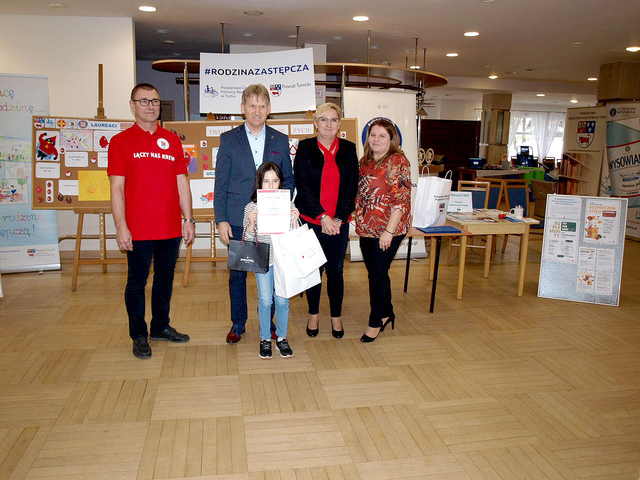 Twoja krew ratuje życie! Wielka akcja poboru krwi w Turku i rozstrzygnięcie konkursu plastycznego - fot.: PCPR w Turku