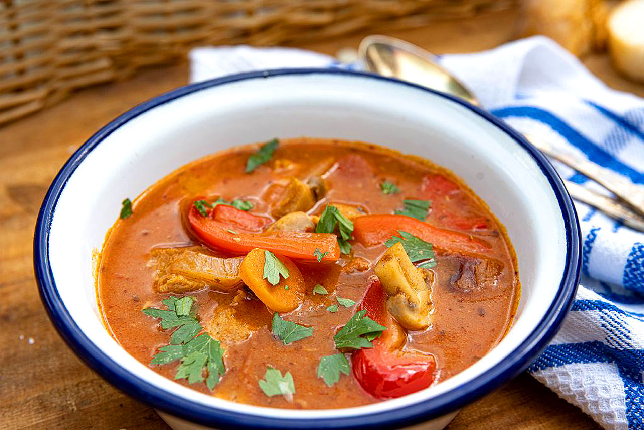 I ty możesz pomóc potrzebującym! Podaruj komuś ciepły obiad! - fot.: Shutterstock
