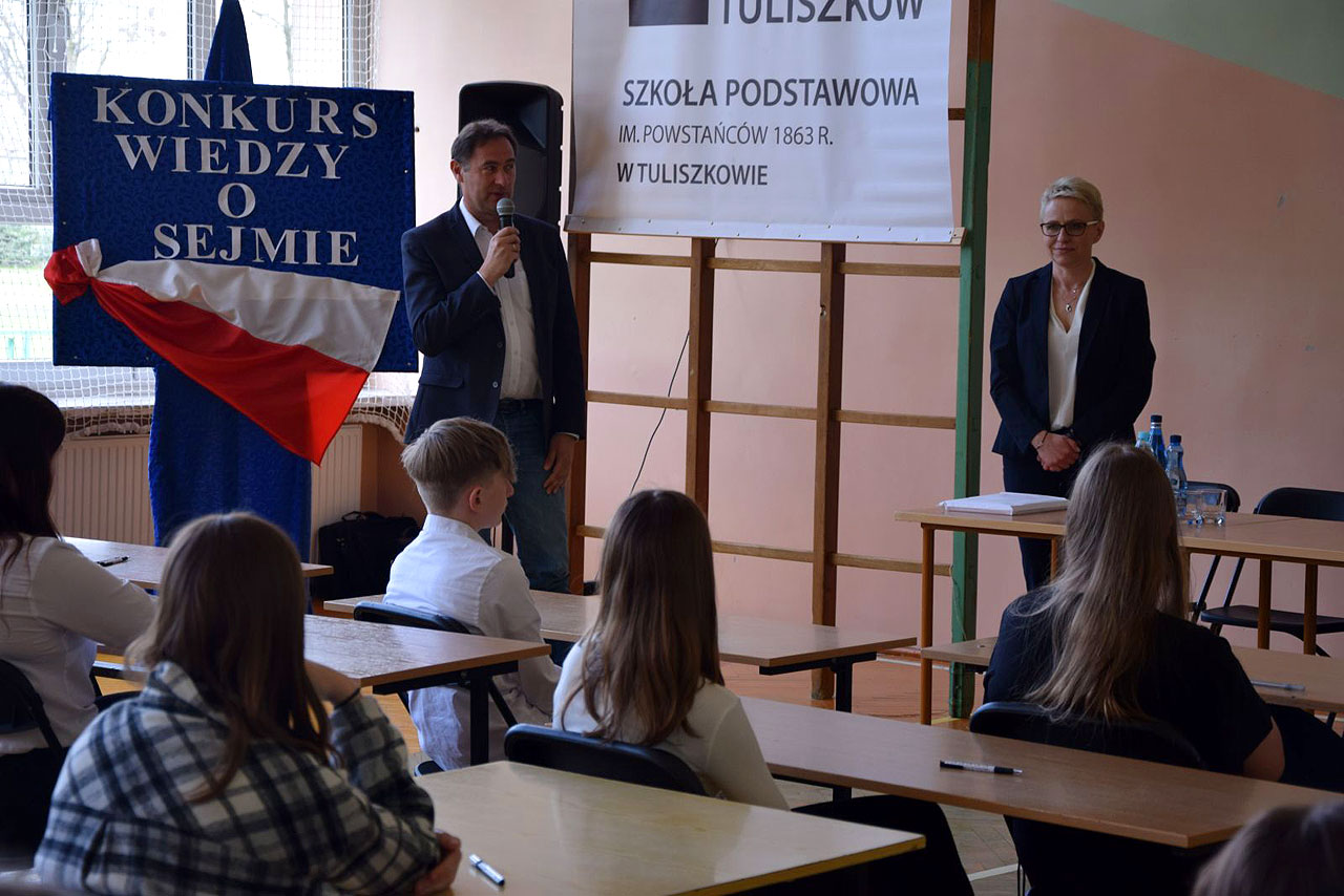 Najpierw się uczyli, później wiedzę sprawdzili. Sejmowe potyczki uczniów w Tuliszkowie - fot.: UGiM Tuliszków