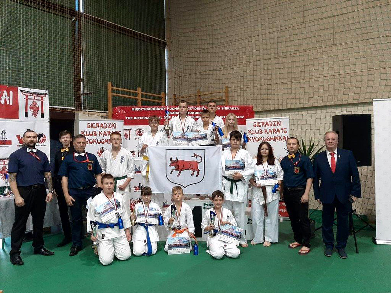 Z Sieradza przywieźli dziewięć medali! Karatecy z Turku zakończyli wrzesień na sportowo! - fot.: KSiSW w Turku