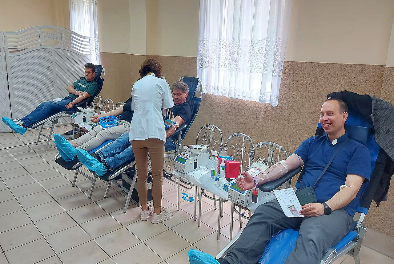 Wielu chętnych z dobrym sercem. OSP Feliksów ponownie zorganizowało skuteczną zbiórkę krwi - Zbiórka Krwi w Feliksowie / fot. OSP Feliksów