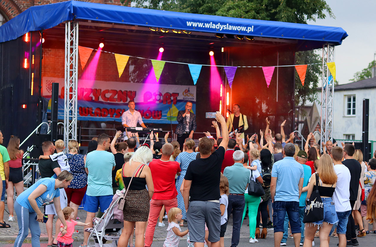 Muzyczny Port Władysławów startuje już w sobotę! Zacumuj na rynku i baw się do niedzieli! - Dni Władysławowa / fot. Archiwum Turek.net.pl