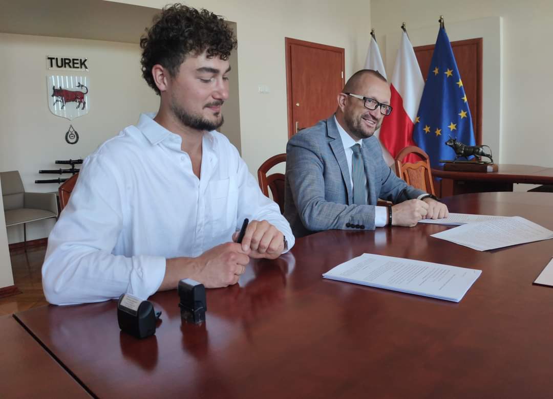 Nowe bloki komunalne w planach. Burmistrz podpisał umowę na dokumentacje