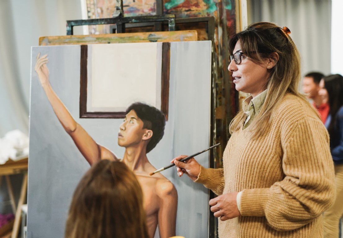 Kreatywność i nauka - jak liceum plastyczne kształci zdolności i przygotowuje do kariery artystycznej?