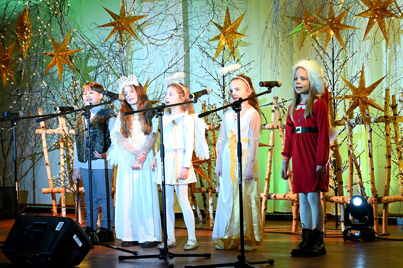 Kolędy i świąteczny kiermasz. Koncert Bożonarodzeniowy w Malanowie - Koncert Bożonarodzeniowy w Malanowie / fot. CKiBP Malanów