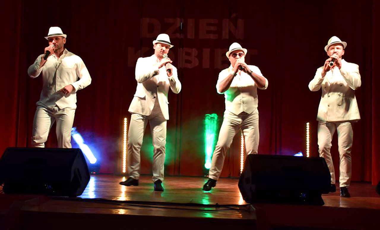 Magiczny wieczór w Russocicach. Koncert i życzenia z okazji Dnia Kobiet w gminie Władysławów