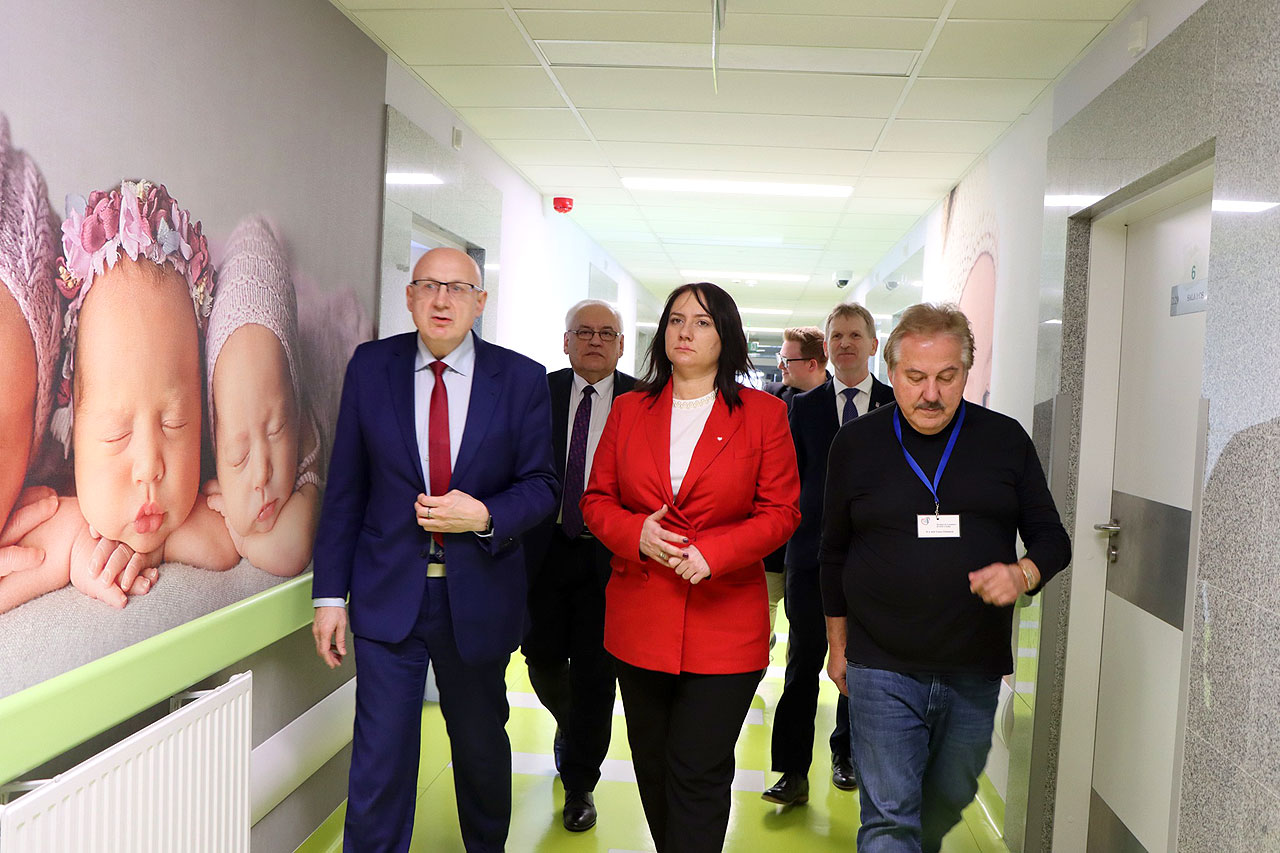 Opieka zdrowotna i społeczna tematem wizyty Wicewojewody Wielkopolskiej Karoliny Fabiś-Szulc w powiecie tureckim