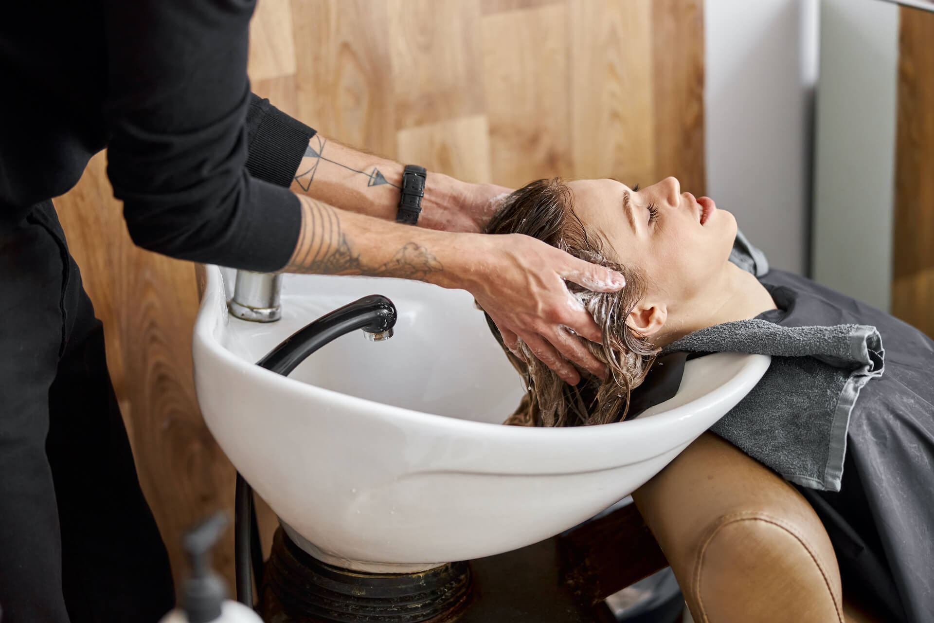 Na co zwrócić uwagę, wybierając myjnię fryzjerską?