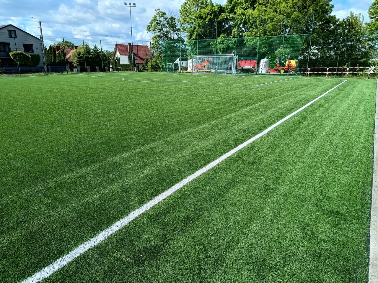 Nowe życie Orlika. Kompleks sportowy w Malanowie po modernizacji