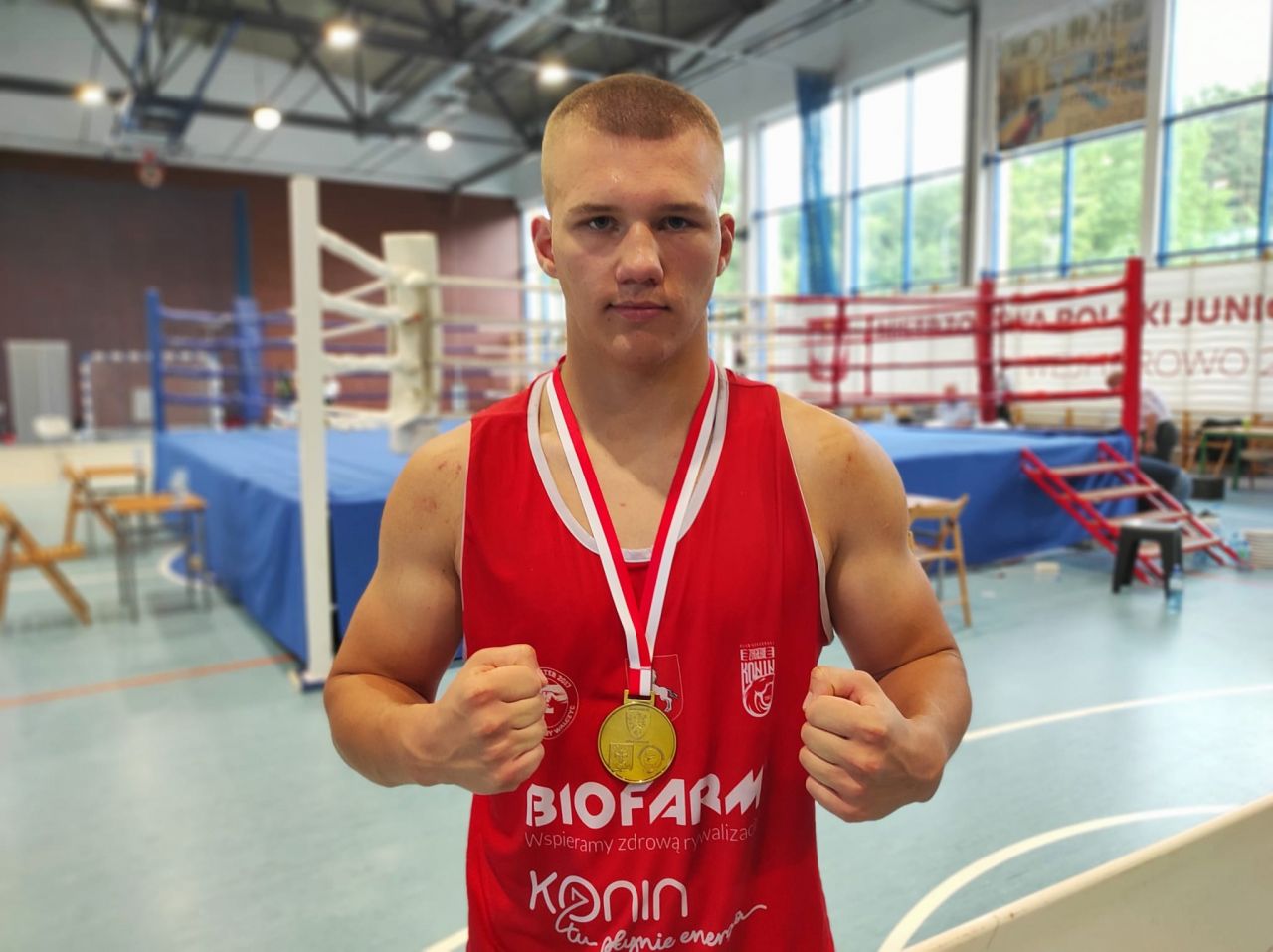 Kajetan Bajzert juniorskim mistrzem Polski. Złoty medal dla boksera z Przykony - Kajetan Bajzert mistrzem Polski juniorów