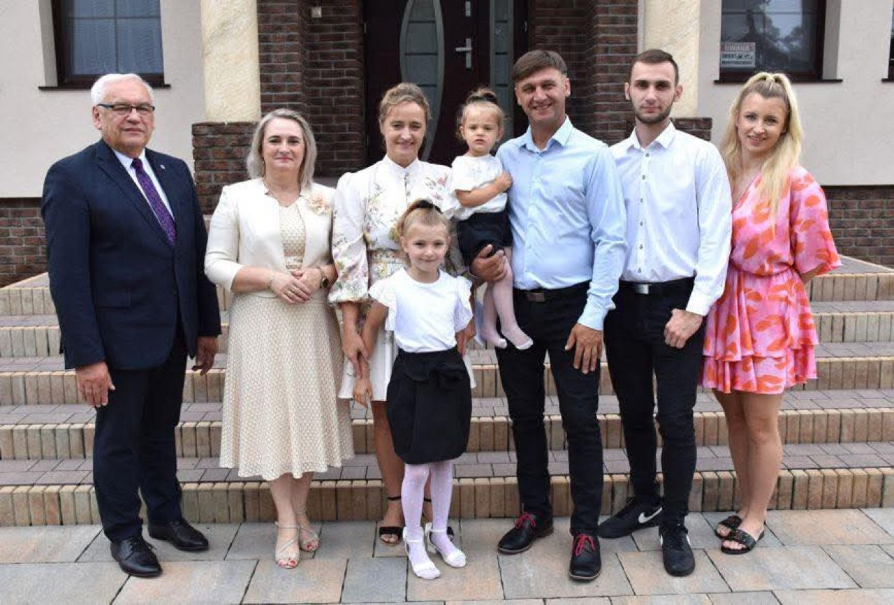 Starostowie Dożynek Powiatowych wybrani. Państwo Golczyńscy poprowadzą Święto Plonów w Powiecie Tureckim 2025 - Bogumiła i Arkadiusz Golczyńscy starostami 