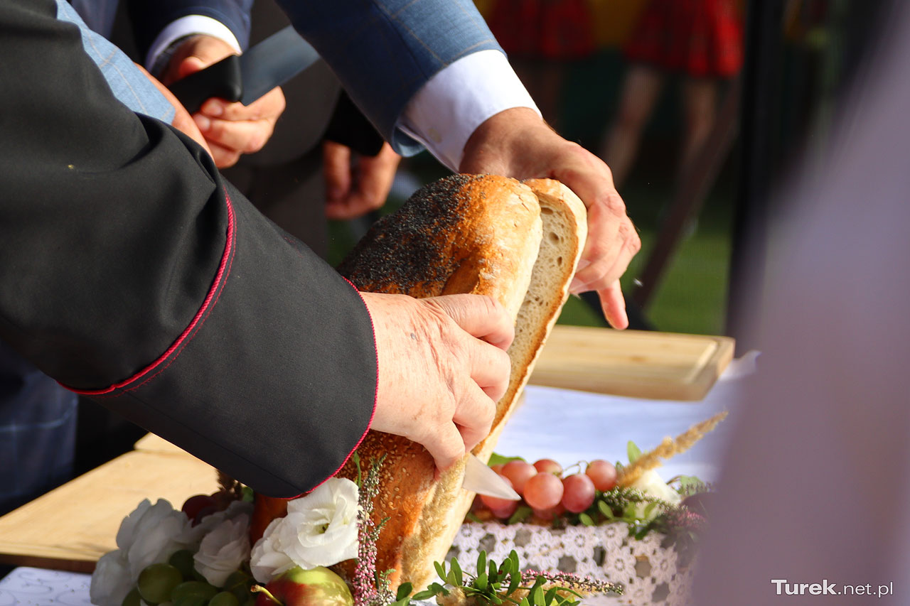 Dożynki w gminie Dobra i Kawęczyn. Dwa dni świętowania plonów w powiecie tureckim