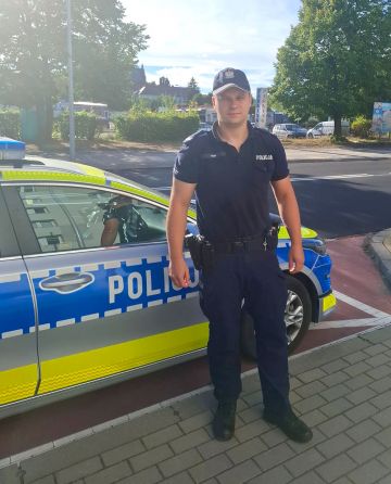 Szybka reakcja dzielnicowego. Mężczyzna z problemami w oddychaniu trafił bezpiecznie do szpitala