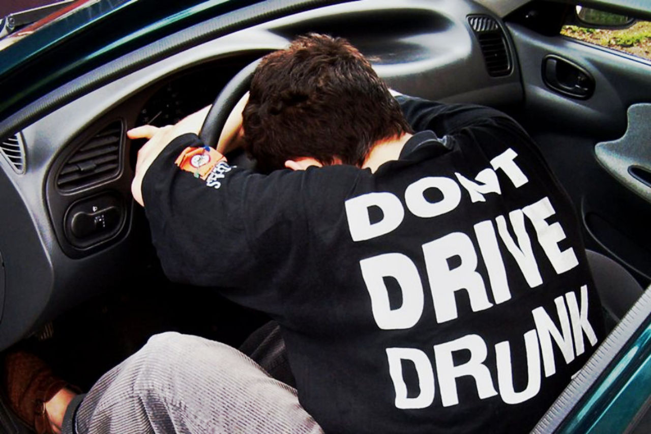 Miał trzy promile i jechał zygzakiem. Wzorowa postawa mieszkanki powiatu tureckiego - Zatrzymanie obywatelskie pijanego kierowcy w Turku 