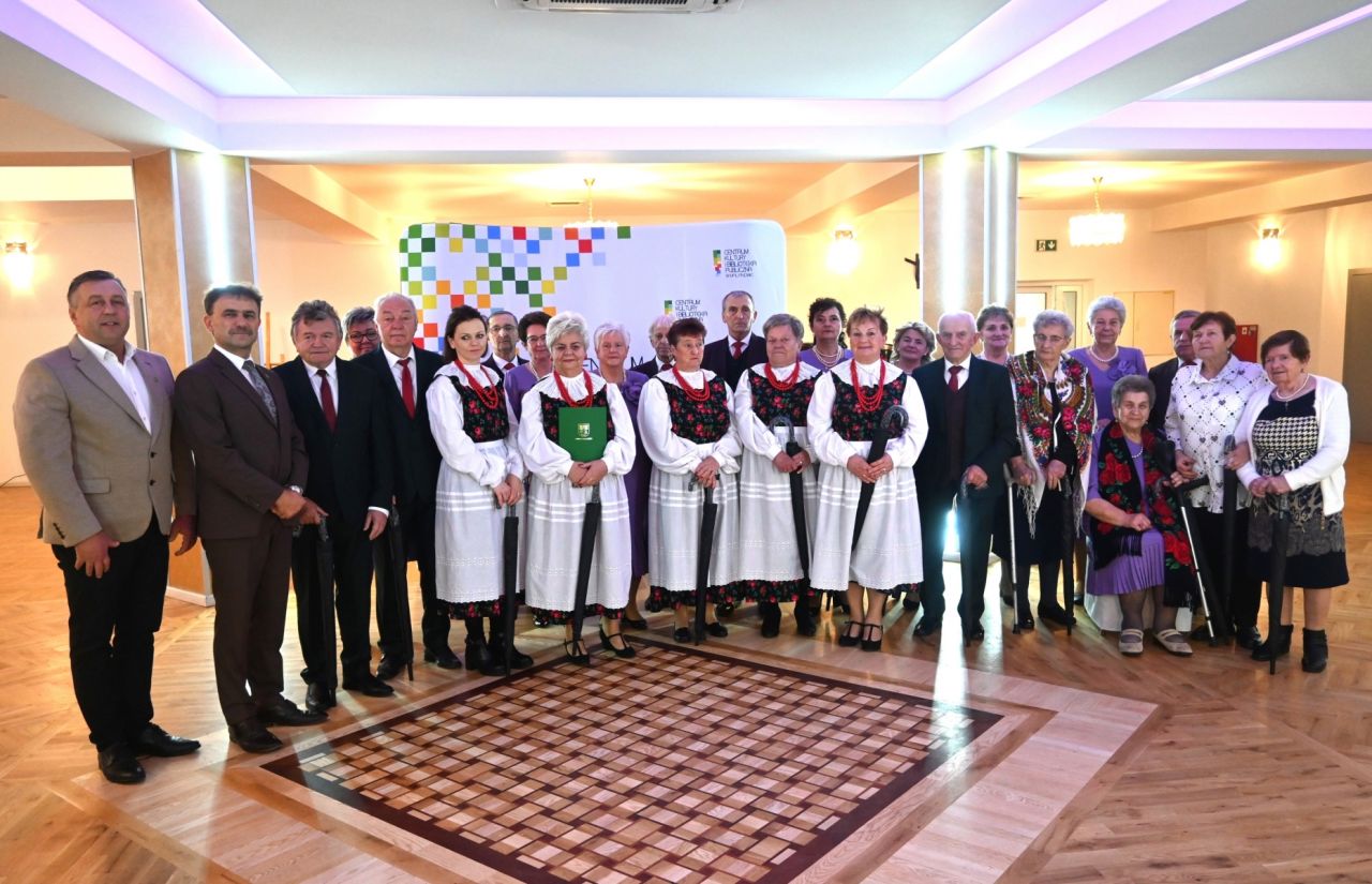 Jubileusz 25 lat „Jarzębinek” i 20 lat „Tradycji”. Malanów świętował piękno muzyki ludowej i folkloru - Jubileusz „Jarzębinek” i „Tradycji” 2025