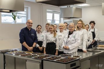 Słodka lekcja w Kaczkach Średnich. Mistrz...