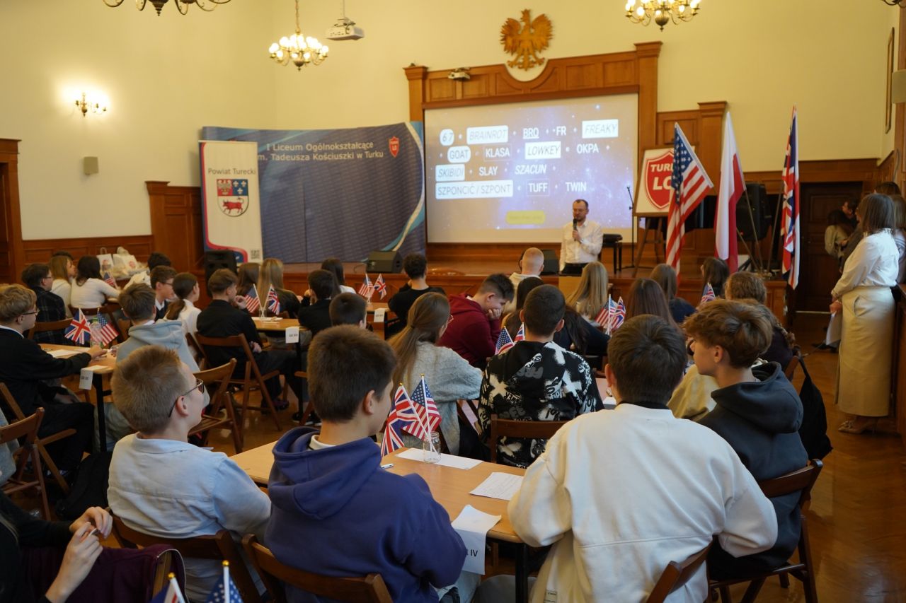 English Non-Stop w LO z rekordową frekwencją. Uczniowie z powiatu pokazali wysoki poziom języka angielskiego - English Non-Stop 2025 w Turku