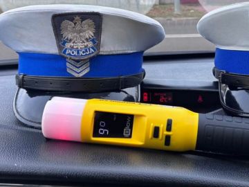 Nietrzeźwi kierowcy zatrzymani w powiecie...