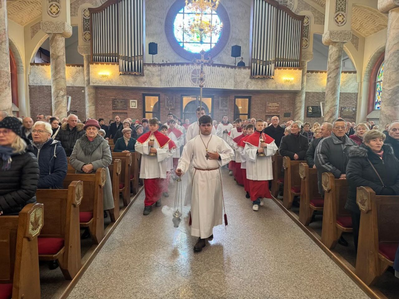 Uroczystość Barbórki w parafii św. Barbary w Turku. Msza Święta, homilia ks. Gręźlikowskiego i wystawa prac plastycznych - Uroczystość Barbórki w parafii św. Barbary w Turku