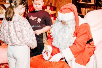 Ciepło świąt i radość najmłodszych....