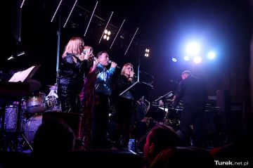 Poczuj magię świąt z Big Bandem i uczniami...