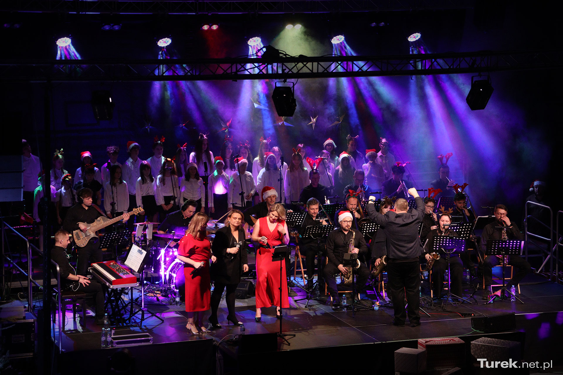 Koncert Big Bandu i chórzystów PSM pełen świątecznej magii. Grudniowy wieczór z jazzem i kolędą - Koncert kolęd Big Bandu i Chóru PSM w Turku