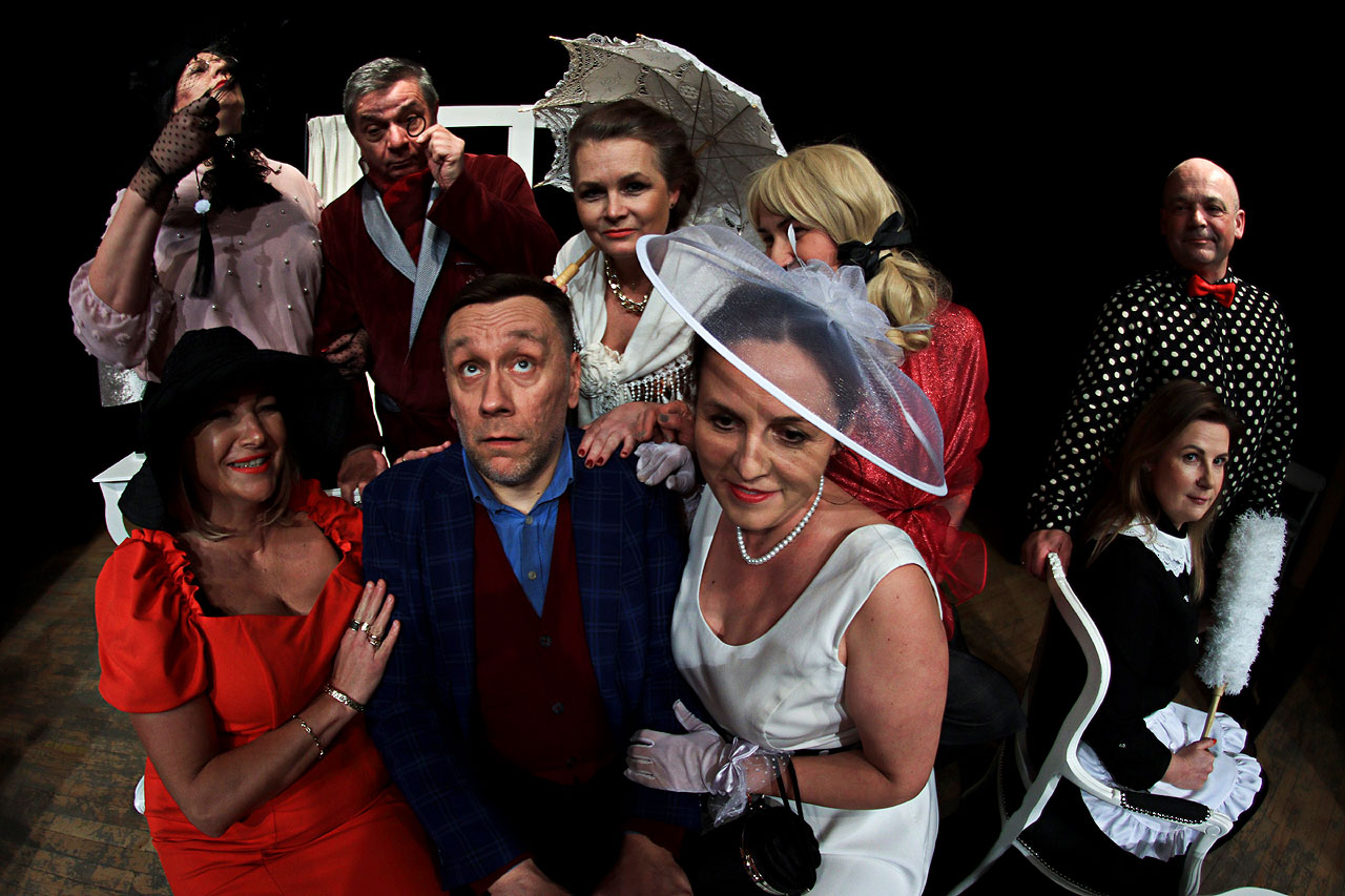 Śmiech, intryga i znajome twarze na scenie. 