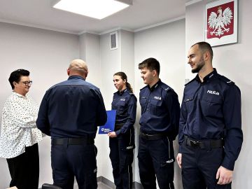 Nowi sierżanci w tureckiej komendzie....