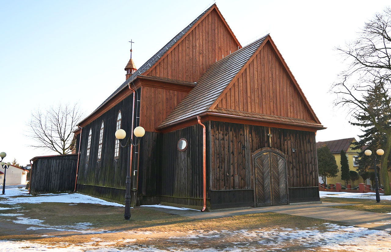 Gmina Malanów zakończyła prace konserwatorskie. Kościół, dzwonnica i wiatrak zabezpieczone na lata