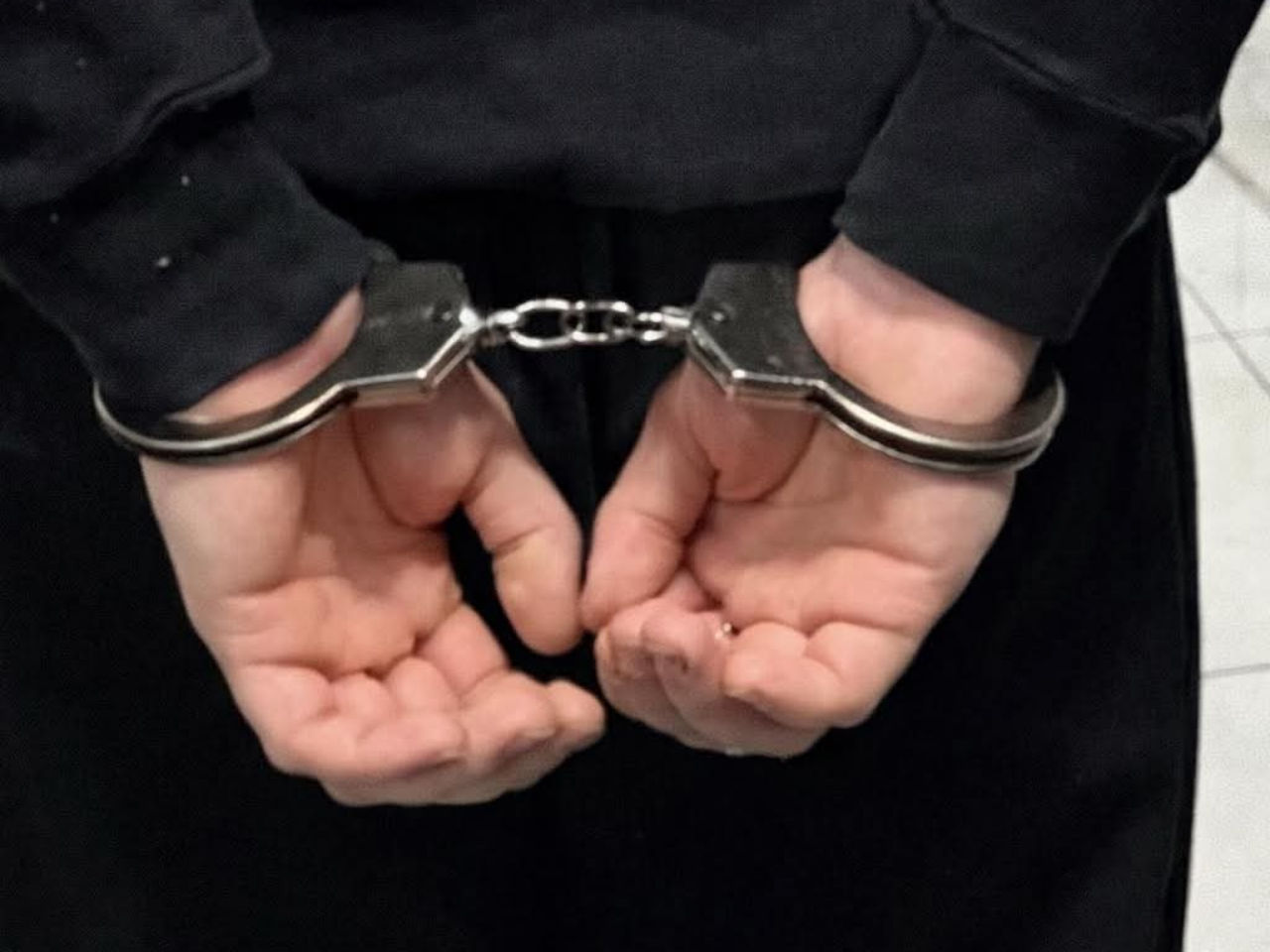 Ukrywali się przed wymiarem sprawiedliwości. Sądy wydały nakazy, policjanci doprowadzili do zakładów karnych