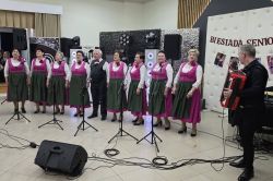 Dobra: Seniorzy pełni energii i śpiewu. XV Karnawałowa Biesiada w Dobrej