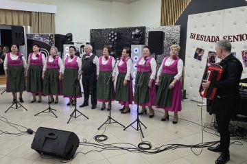 Seniorzy pełni energii i śpiewu. XV...