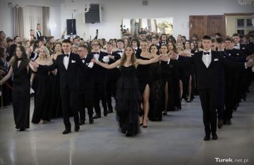 Porywający rozmachem polonez Liceum...