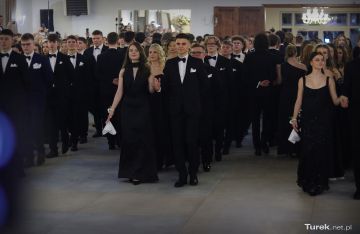 Wideo: Polonez na 88 par Liceum...