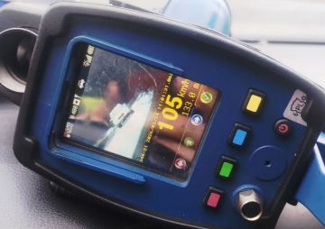 Nawet o 65 km/h za szybko. Policja zatrzymała kolejnych piratów drogowych - Turkowska policja zatrzymała piratów drogowych