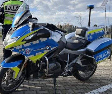 Motocyklista bez uprawnień zatrzymany. Grozi...